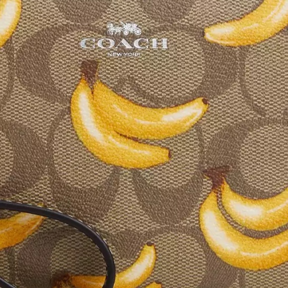 Coach Corner Zip Wristlet In Signature Canvas With Banana Print nwt - Picture 3 of 5